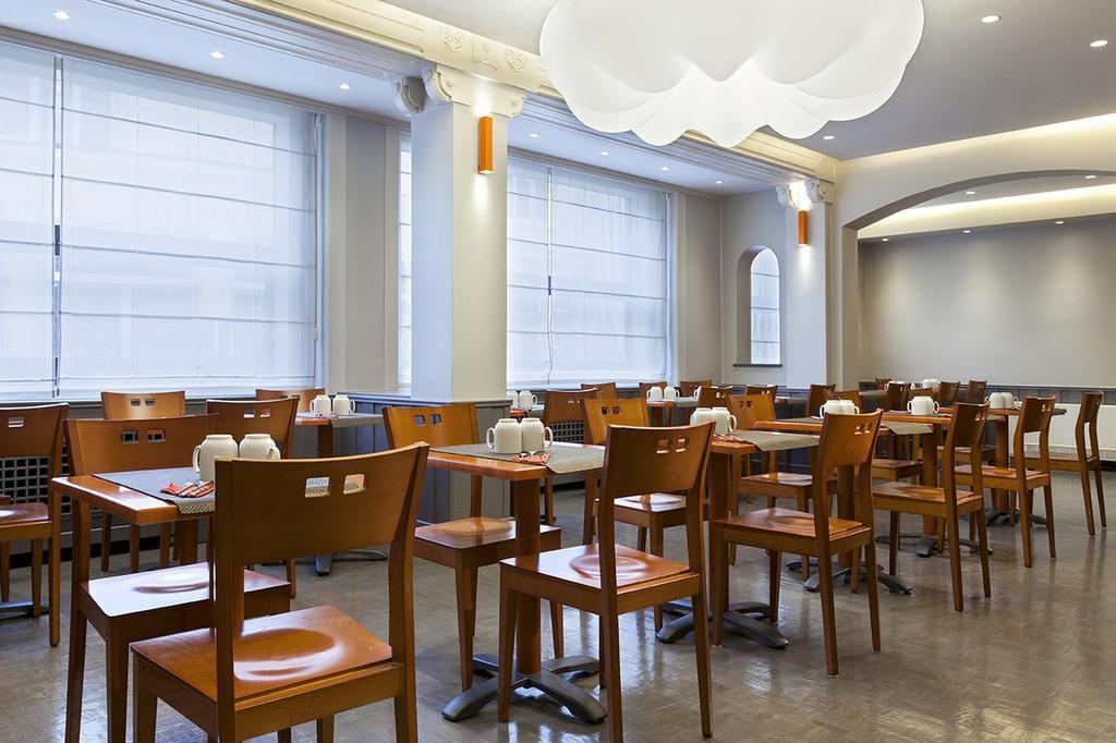 Timhotel Opera Blanche Fontaine Hotel 4*