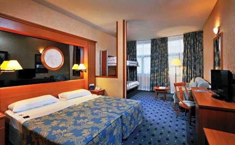 Timhotel Opera Blanche Fontaine 4* Paris